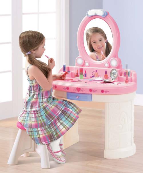 Kosmetický stolek velký -STEP2 Kosmetický stolek Fantasy Vanity